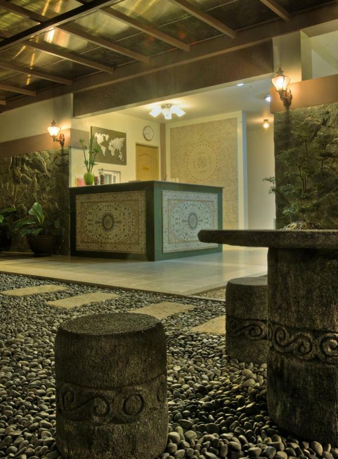 Tagaytay Wingate Manor Hotel Tagaytay City Ngoại thất bức ảnh