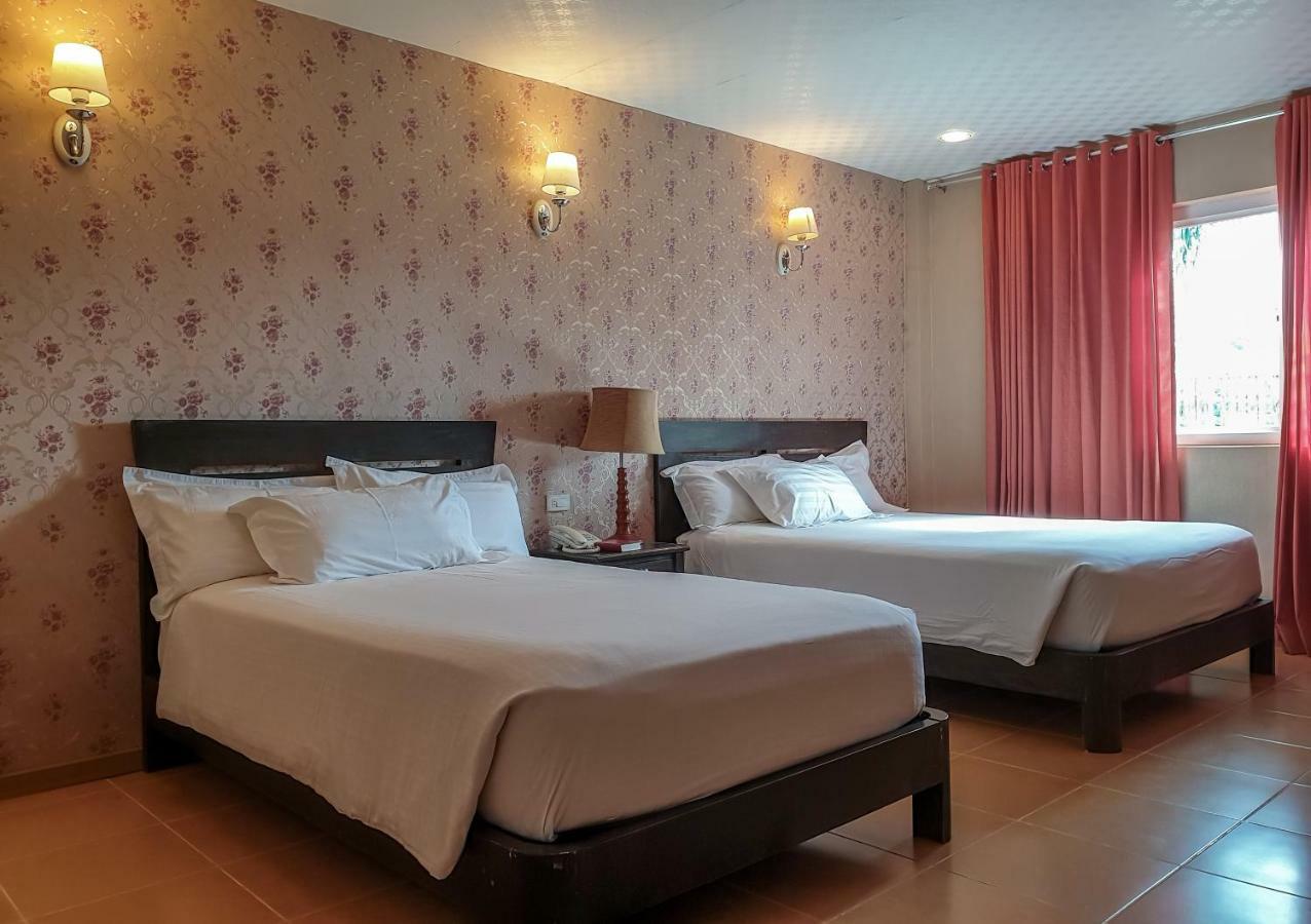 Tagaytay Wingate Manor Hotel Tagaytay City Ngoại thất bức ảnh